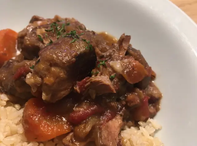 勃艮地紅酒燉牛肉（照片 1/1）